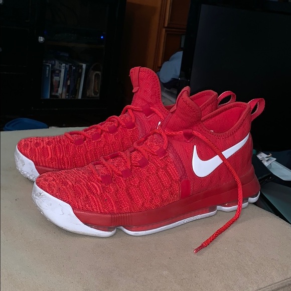 all red kd